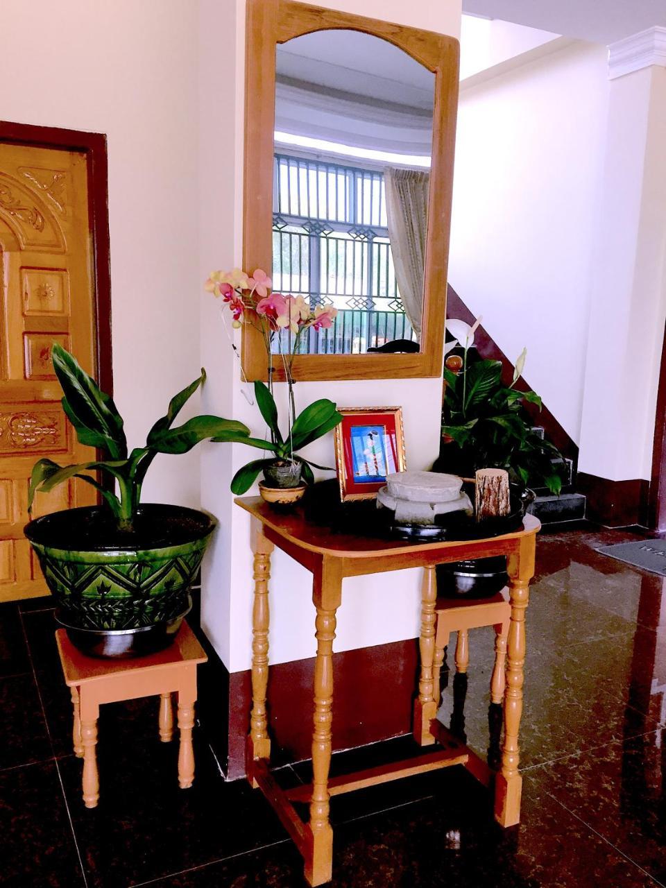 Inle Strand Hotel Nyaung Shwe Extérieur photo