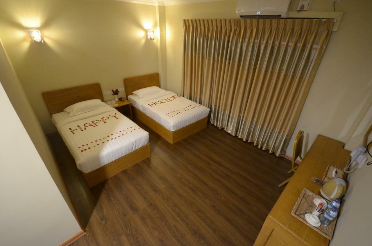 Inle Strand Hotel Nyaung Shwe Extérieur photo